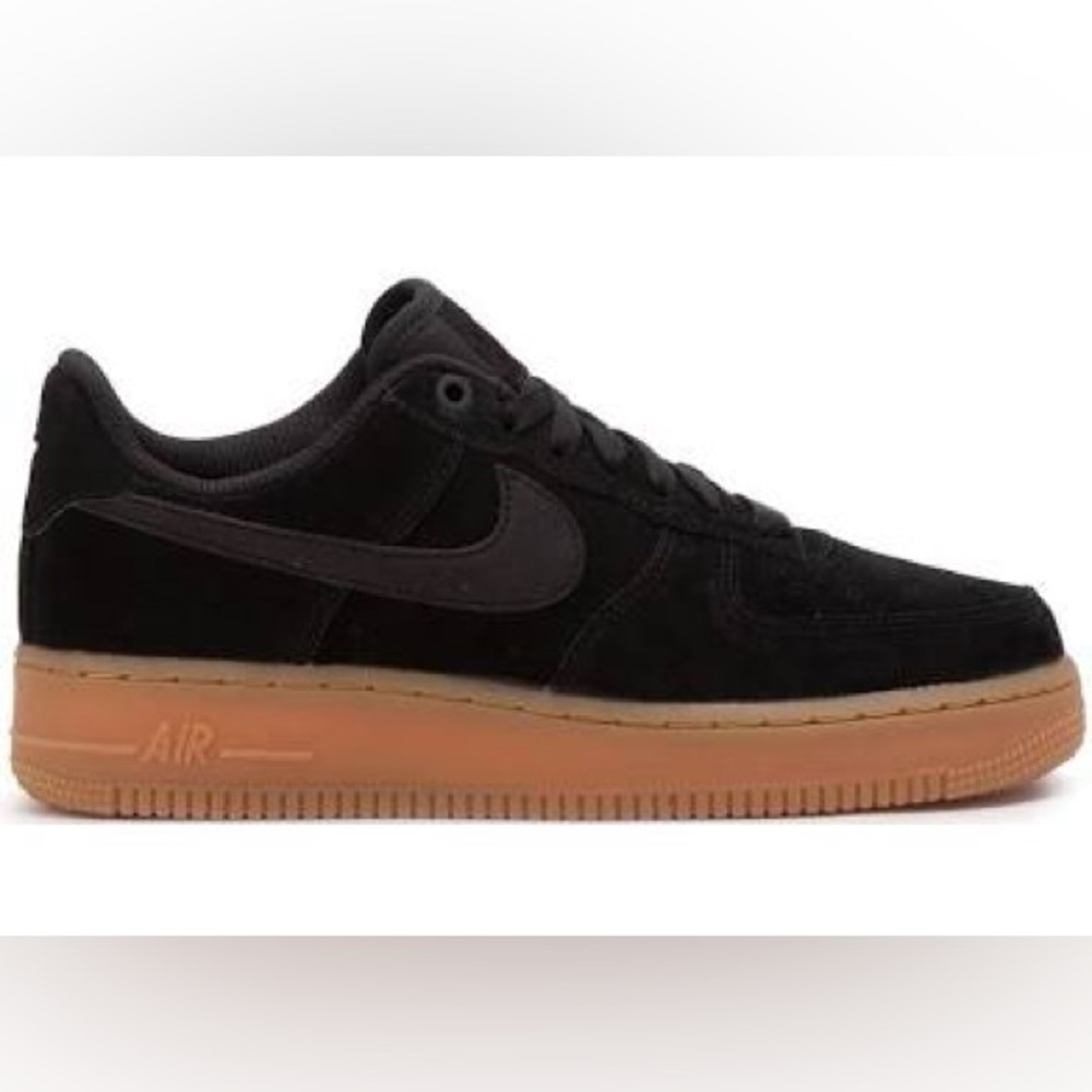NIKE Air Force 1 Low - Black Gum (Women's 7)